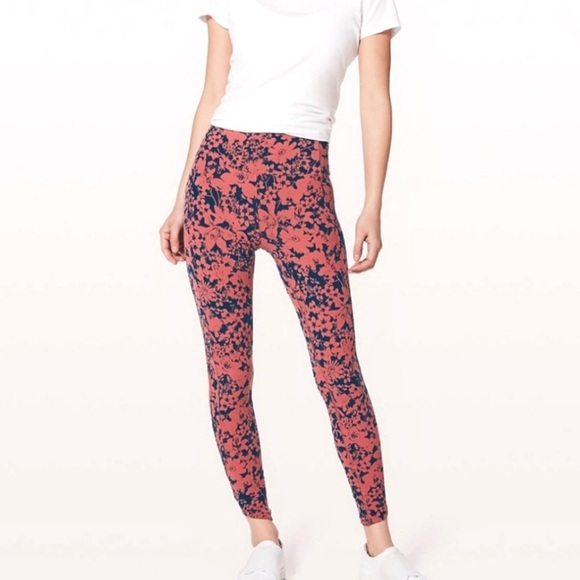 🍋Lululemon All You Do Tight 25”, Rare print, EUC - Picture 2 of 7